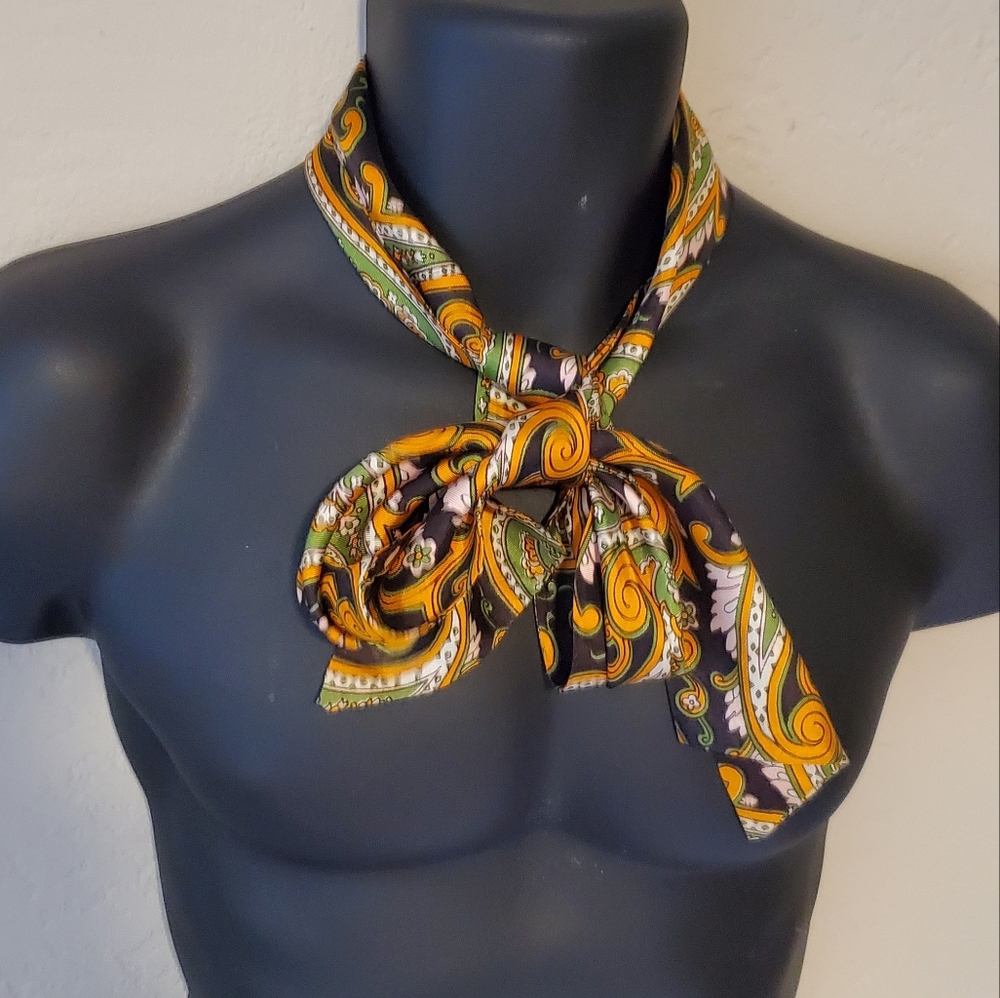 Vintage 60s paisley floppy bow Scarf